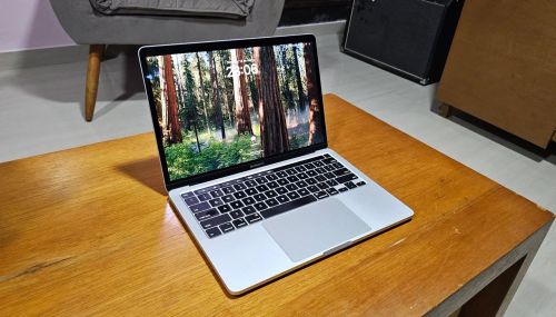 Macbook Pro i7 32gb 2tb