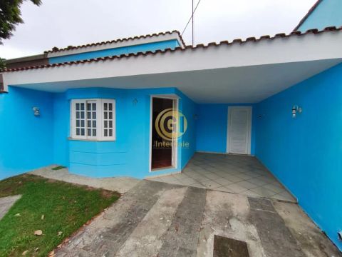 Imóvel para aluguel tem 118 metros quadrados com 3 quartos em Jardim Santa Maria - Jacareí