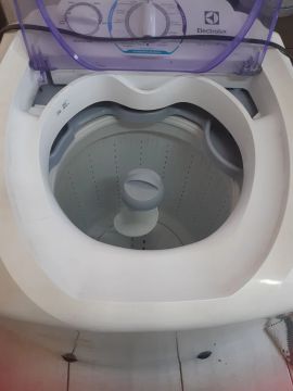 Máquina de lavar roupas 