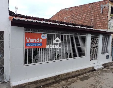 Casa à venda em Natal, São José - Igapó
