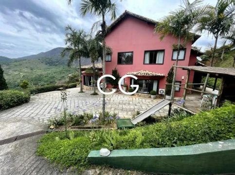Linda Casa na Serra das Araras para Venda