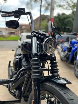 Harley Davidson Street Bob - Impecável