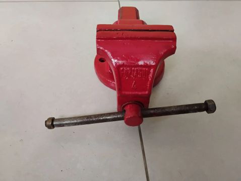 Morsa n.4 AÇO FORJADO
