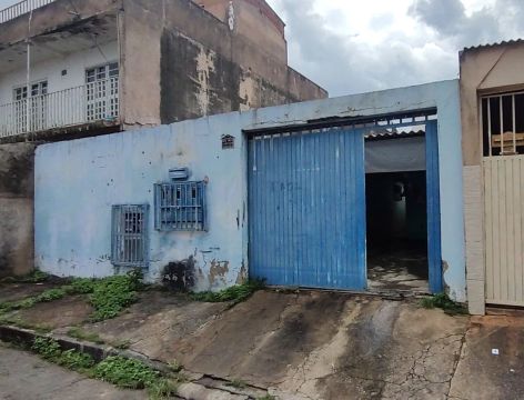 Ótimo Investimento Imóvel com duas Residências