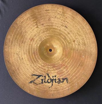 Crash Zildjian Avedis 16'' - Ótimo estado.