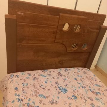 Cama de solteiro com adicional