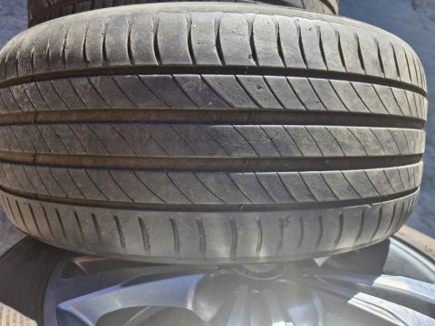 Roda Mercedes