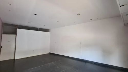 Loja de 61m2 em rua de grande movimento - São Geraldo/Centro Sete Lagoas (R$2200 mensais)