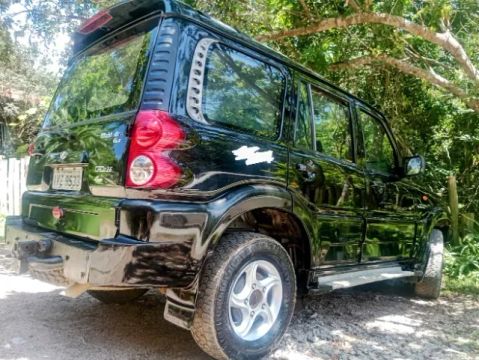 Mahindra Scorpio SUV GLX 2.6 CRDE Turbo-Diesel 4x4, 2011