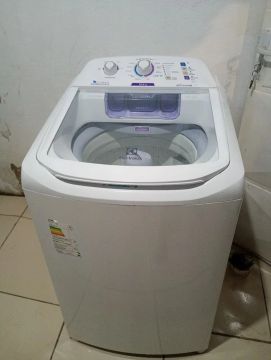 Máquina de Lavar Roupa Electrolux 10,5kg Turbo Economia