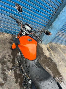Yamaha Fazer 150cc - Laranja - Impecável