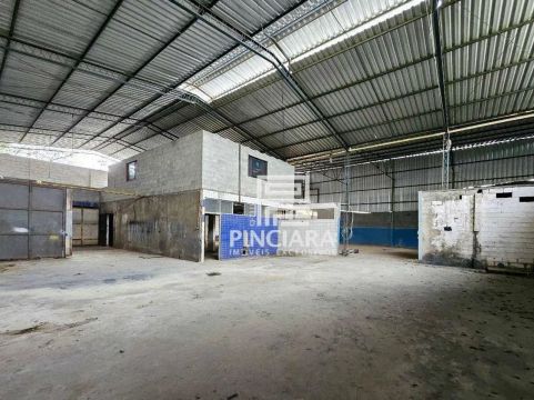 Galpão de 900 m² - Alugue por R$ 7.500/mês | Compre por R$ 1.100.000 - Rocha - São Gonçalo