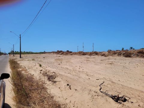 PRAIA DE PANAQUATIRA: Lote parcelado à venda vista mar  Ilha de São Luís.