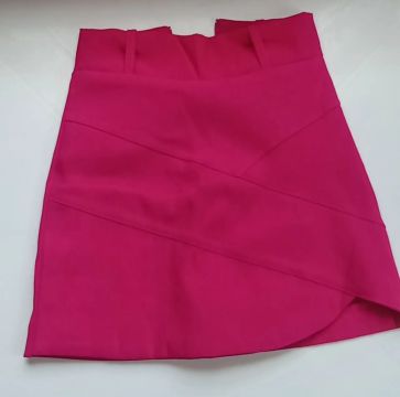 Saia short alfaiataria, tamanho P
