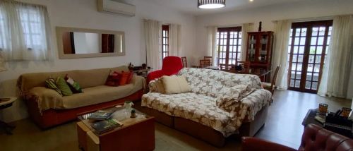 IVS IMOBILIARIA ALUGA/VENDE CASA DUPLEX EM VARGEM PEQUENA