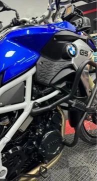 F800