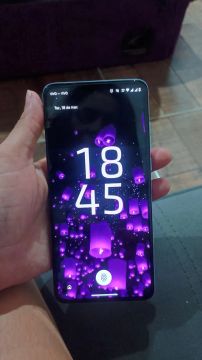 Moto G84