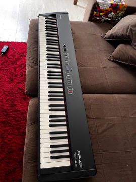 Piano Digital Roland FP-4F
