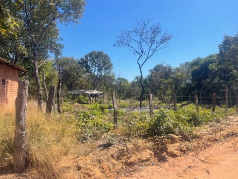 Chácara à Venda - 1.200m² em Palmas-TO (Agrotins, Próx. ao Lago)