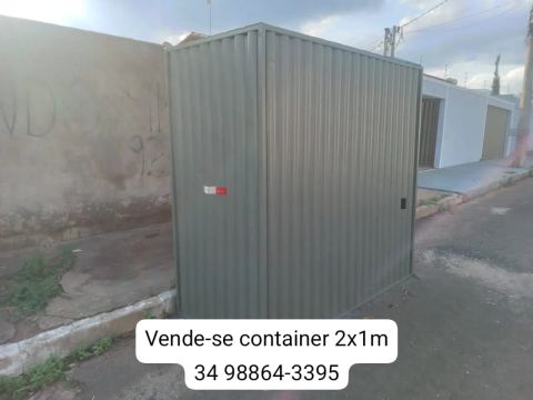 Vende-se Container medindo 2 metros x 1 metro