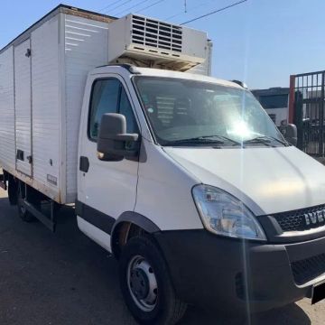  Iveco Daily 35s14 Baú Refrigerado Ano 2015