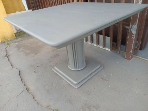 Mesa de apoio, em ótimo estado. (Entrego).