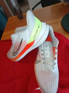 nike air winflog 9