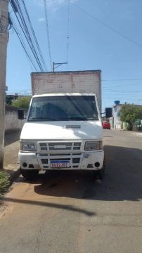 Caminhão Iveco 2006 R$ 45.000,00