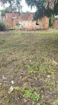 VENDE-SE LOTE COMERCIAL 