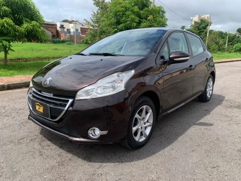 PEUGEOT/208 1.5 ALLURE