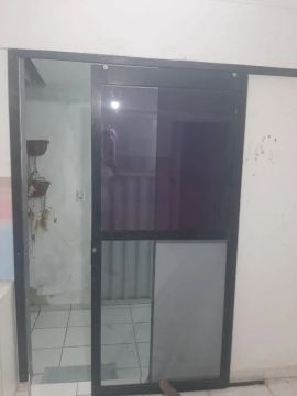 Alugo casa 