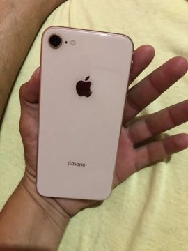 iPhone 8 Dourado 64GB