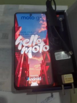 Moto G15 novo - Tela grande e câmera incrível! Nota fiscal com garantia de 2 anos 