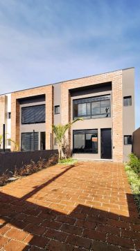 Casa Recanto de Portugal 195m² Frente Norte