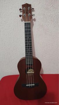 UKULELE SOPRANO TAGIMA