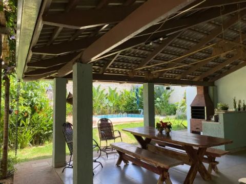 CASA 5/4  COM PISCINA - direto com o proprietário - AO LADO DO SHOPPING CAPIM DOURADO