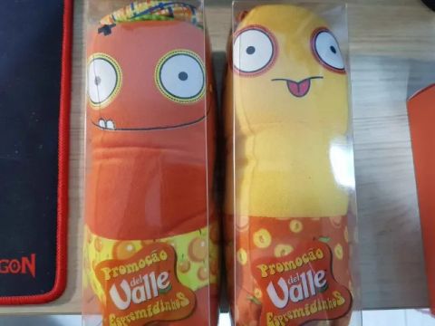 Pelucia Monstrinho Promoção Da Del Valle