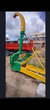 Ensiladeira JF 90