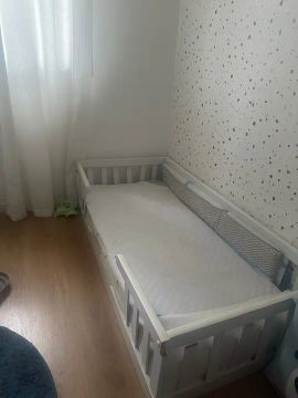 Cama montessoriana infantil 350,00