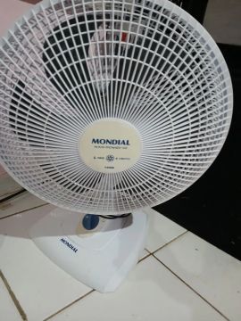 Ventilador de Mesa Mondial Maxi Power 40 - 140W