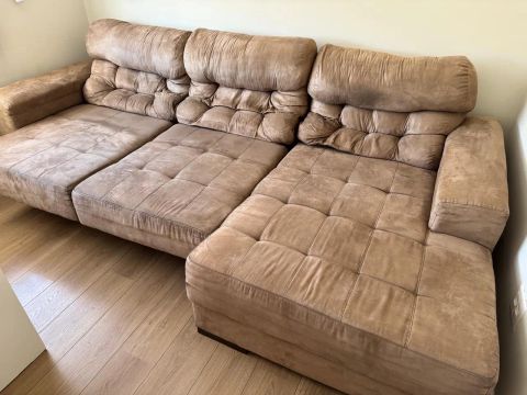 Sofá de Retrátil em Suede Bege