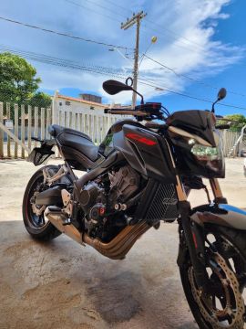 CB 650F 2019 apenas 20mil km