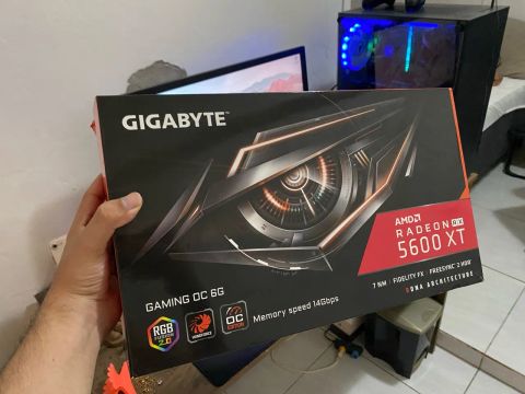 AMD 5600 XT 6GB (com caixa e nota)