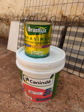 Tinta acrílica 18 lts Canindé verde lima, tinta esmalte sintético laranja 3.6lts