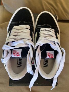 Tênis vans TAM. 37