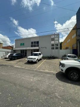 Sala comercial no Ed. João Moura
