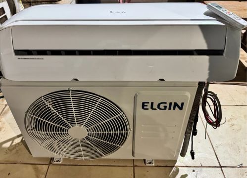 Vendo Ar Condicionado de 12000btus ( Instalado ) 