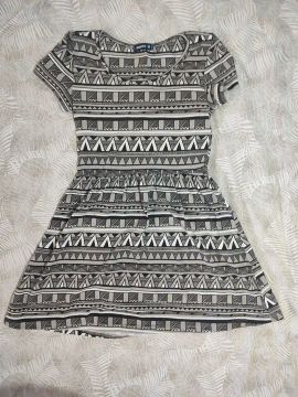 Vestido Estampa Triangular