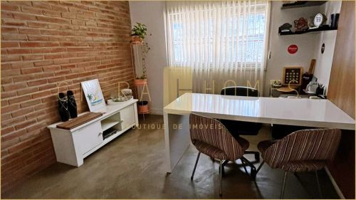 Casa comercial à venda, 402 m² de área útil, 8 vagas, localização estratégica