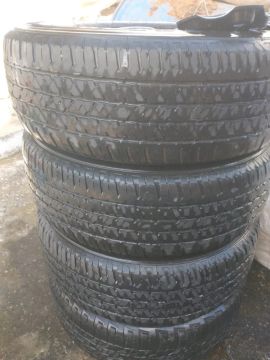 Rodas com pneu Jeep 